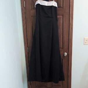 Elegant Black and White Strapless Dress